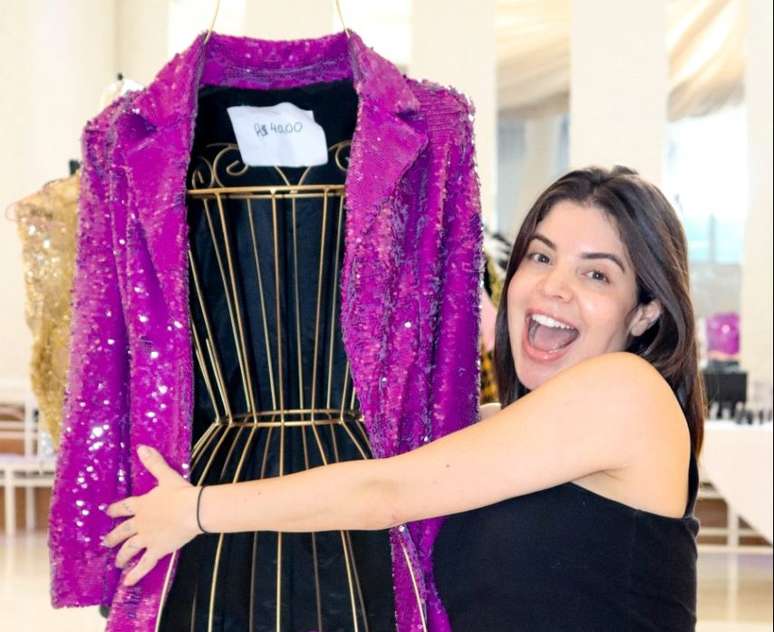 GKay organizes a charity bazaar with designer items from R to R0