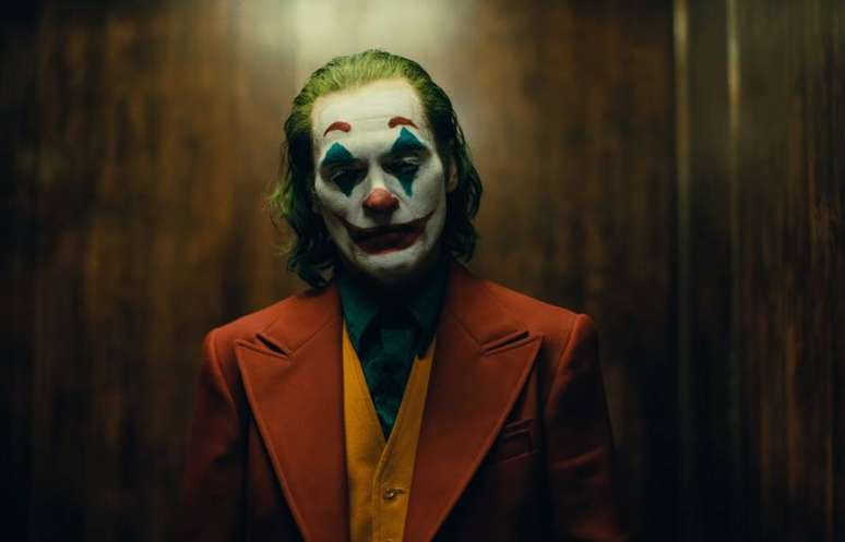 Filme sobre Coringa é protagonizado por Joaquin Phoenix.