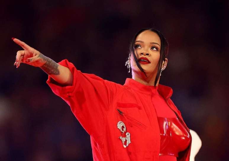 Check out the brands and details of the look Rihanna wore to the Super Bowl
