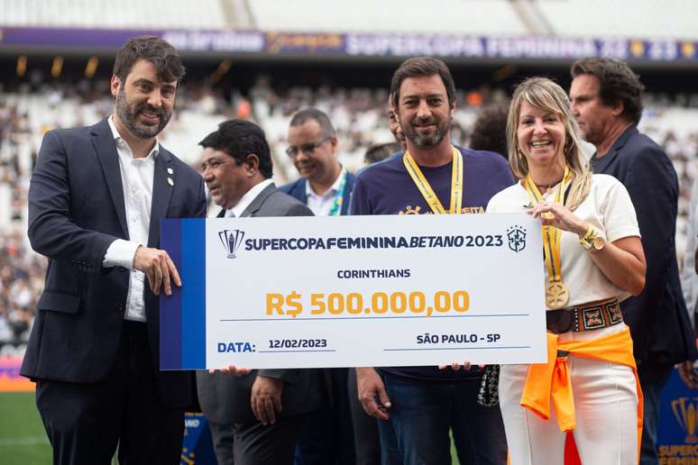 Corinthians foi campeão da Supercopa com premiação recorde de R$ 500 mil