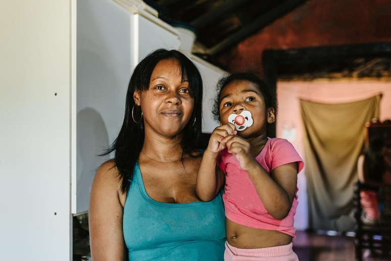 Fam&iacute;lias com d&iacute;vidas atrasadas no cart&atilde;o de cr&eacute;dito, mulheres, pessoas de menor renda e de menor escolaridade precisam ser priorizadas em programa de renegocia&ccedil;&atilde;o de d&iacute;vidas, diz economista da CNC