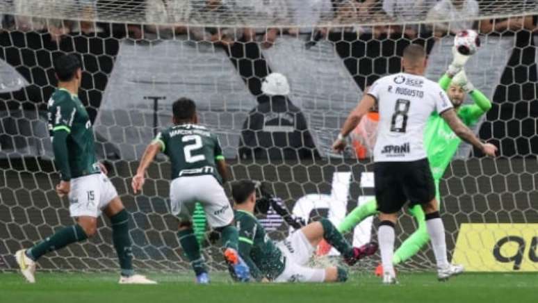 Weverton salvou o Palmeiras de derrota (Foto: Cesar Greco/Palmeiras)