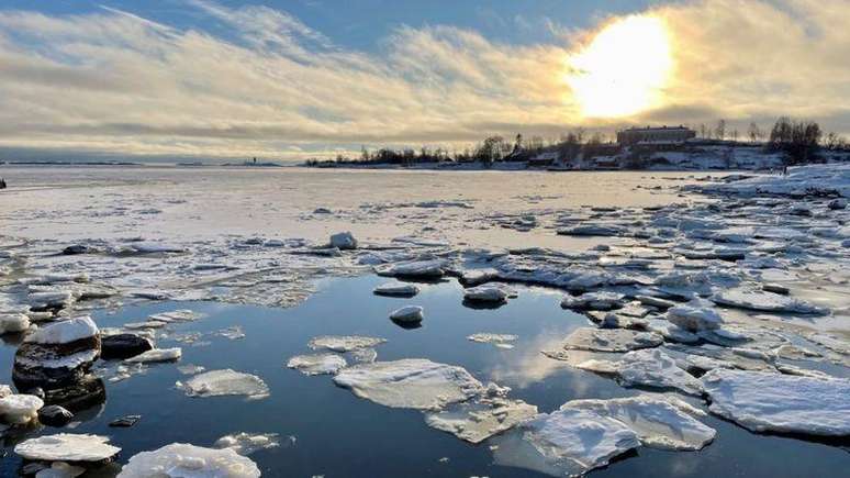 As amea&ccedil;as h&iacute;bridas incluem sabotagem subaqu&aacute;tica, uma preocupa&ccedil;&atilde;o crescente no Mar B&aacute;ltico