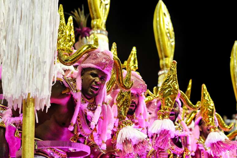 Desfile Rosas de Ouro 