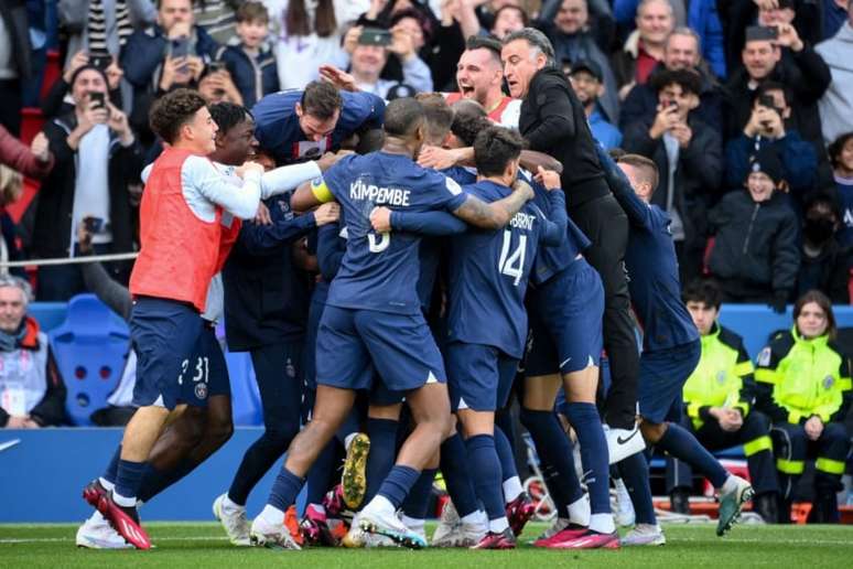 PSG bate o Lille pela Ligue 1 (Foto: FRANCK FIFE / AFP)