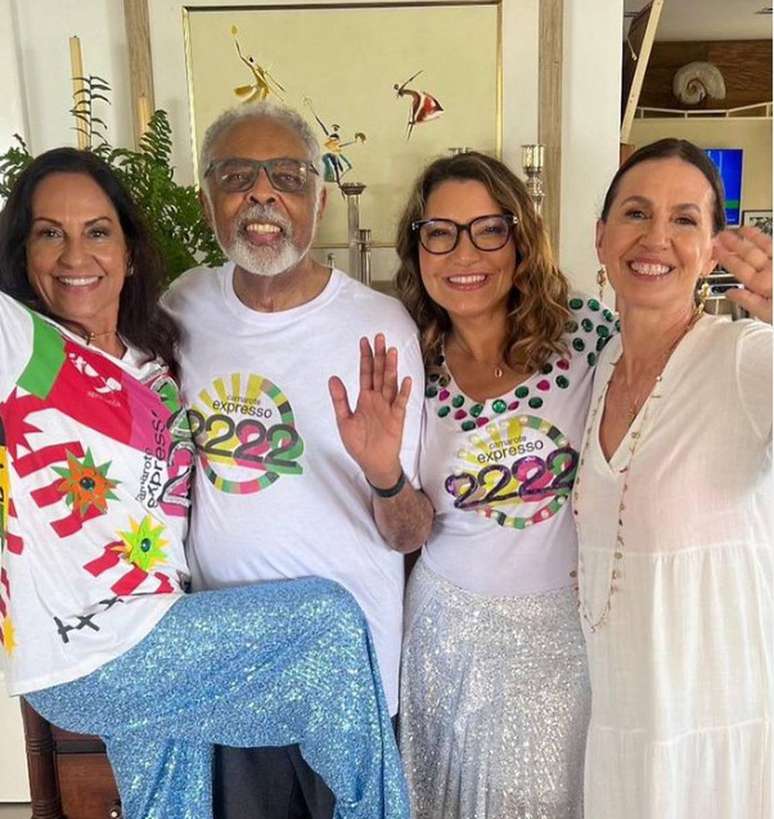 Janja foi ao camarote Expresso 2222 ao lado de Gilberto Gil e sua esposa, Flora Gil, além da mulher do senador Jaques Wagner (PT), Fátima Mendonça