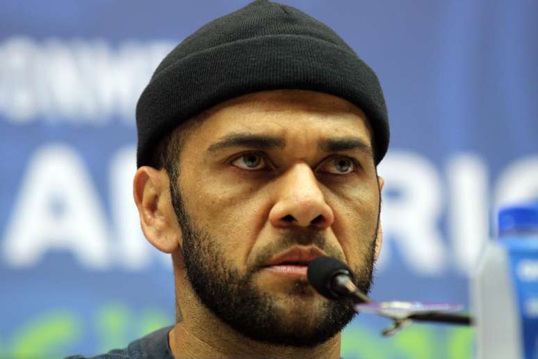 Daniel Alves Condenado A Anos E Meses De Pris O Na Espanha Por Estupro