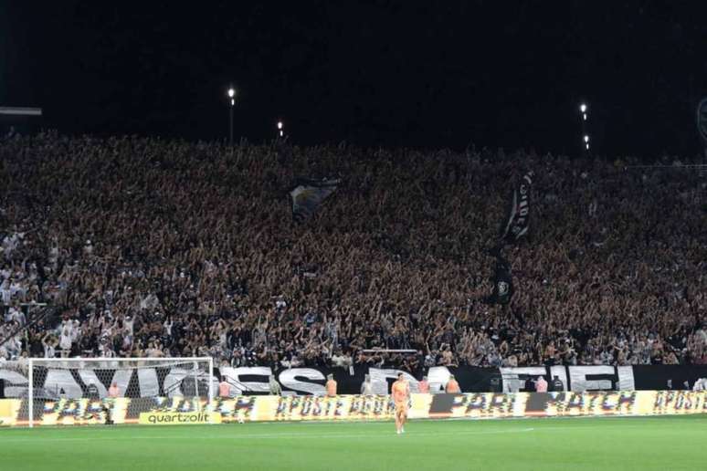 Fiel é o trunfo do Corinthians no ano (Foto: Jose Manoel Idalgo / Ag. Corinthians)