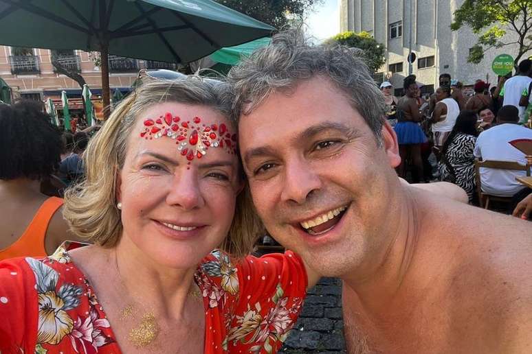 Gleisi Hoffmann e Lidbergh Farias no carnaval do Rio de Janeiro