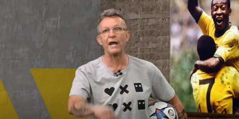 Neto dispara contra o Palmeiras: 'Proíbem jogador de vir aqui'