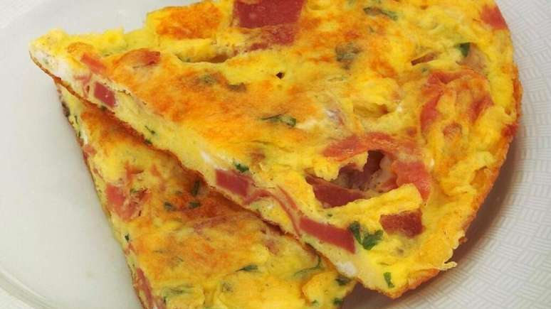 Omelete de mortadela