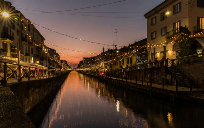 Canal da cidade de Mil&atilde;o