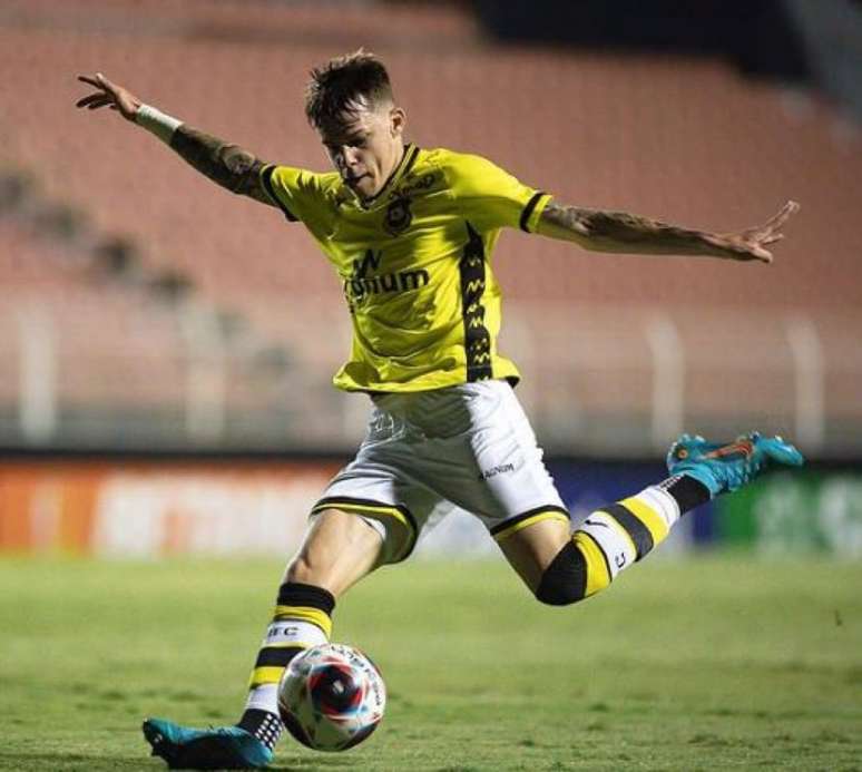 Técnico do São Bernardo praticamente confirma Barletta no Corinthians: 'Inevitável'