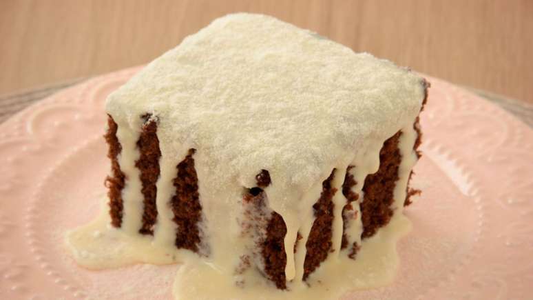 Bolo de chocolate com leite em pó