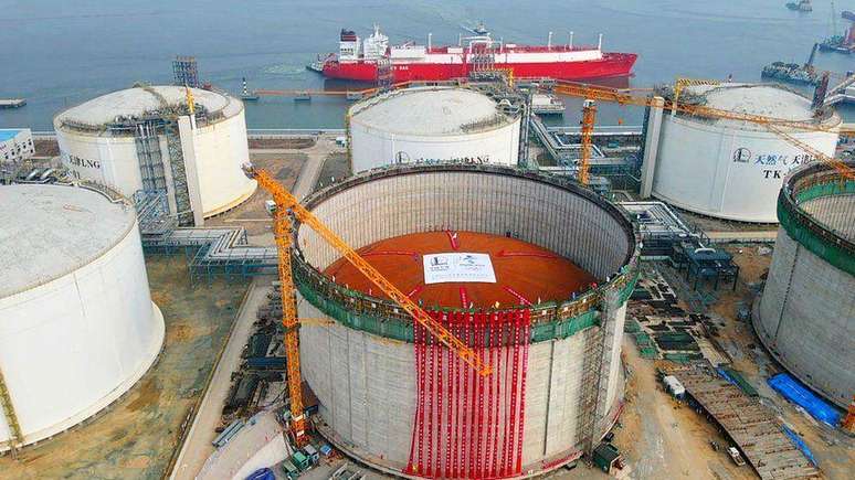 China's Tianjin terminal receives liquefied natural gas from Russia China's Tianjin terminal receives liquefied natural gas from Russia