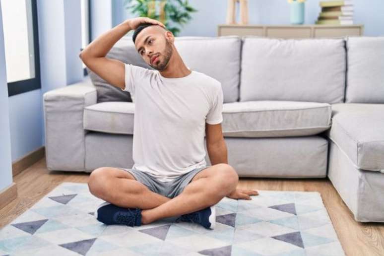 Esticar o pesco&ccedil;o |