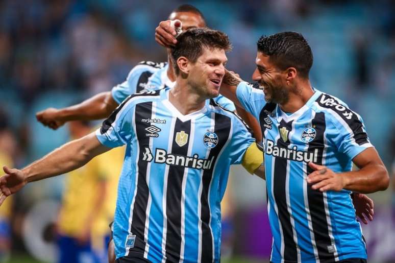 Kannemann e Suárez marcaram na goleada do Grêmio na Arena (Fotos: Lucas Uebel / Grêmio FBPA)