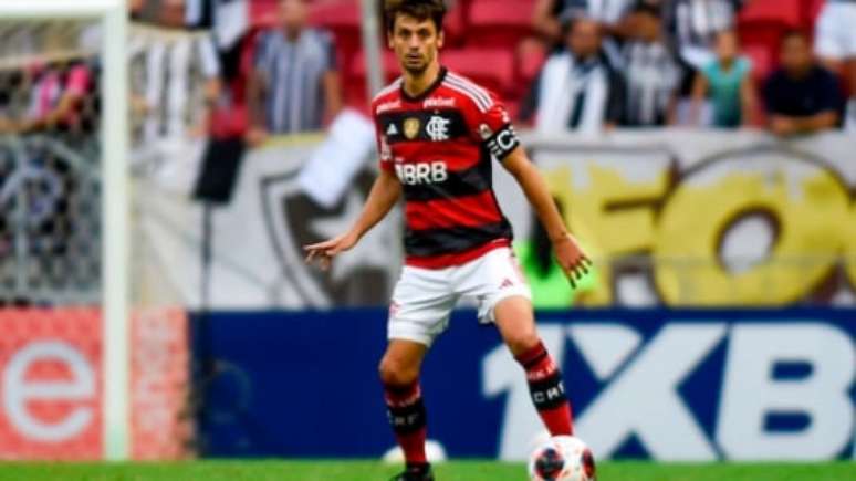 Rodrigo Caio em ação contra o Botafogo (Marcelo Cortes/ CRF)