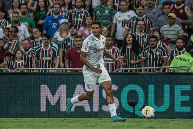 Crisi Silva fez 35 jogos pelo Flu, com um gol marcado e uma assistência (Foto: Marcelo Gonçalves / Fluminense)