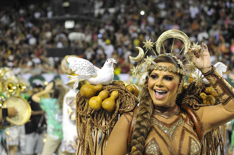 Musa da Imperatriz, Hariany Almeida comenta expectativa do desfile, O Dia  na Folia