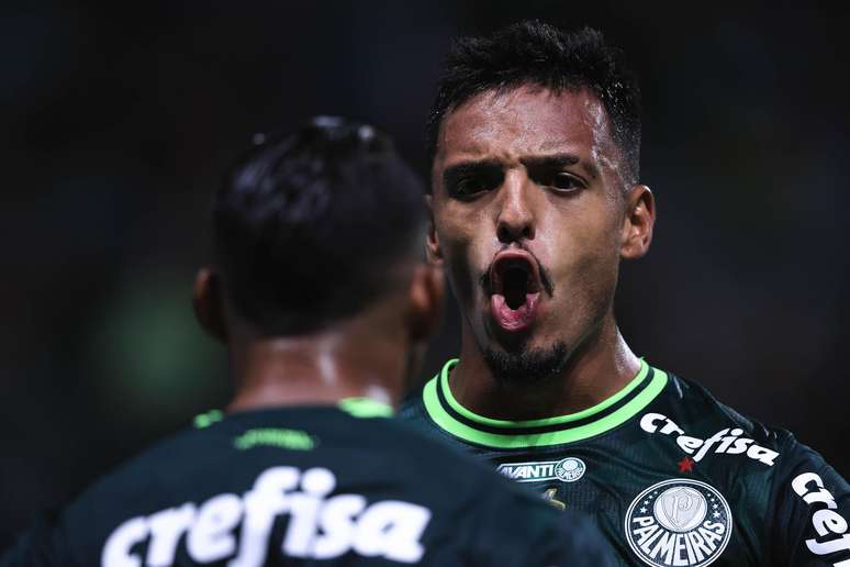 Gabriel Menino desperdiçou chance que poderia ser a bola do jogo no primeiro confronto da final do Paulista, entre Palmeiras e Água Santa