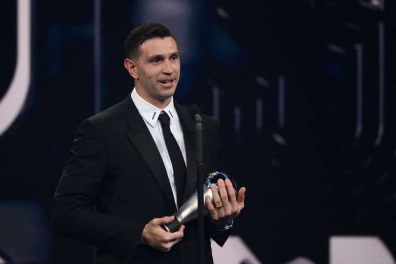 The Best: Emiliano Martínez vence prêmio de melhor goleiro do ano