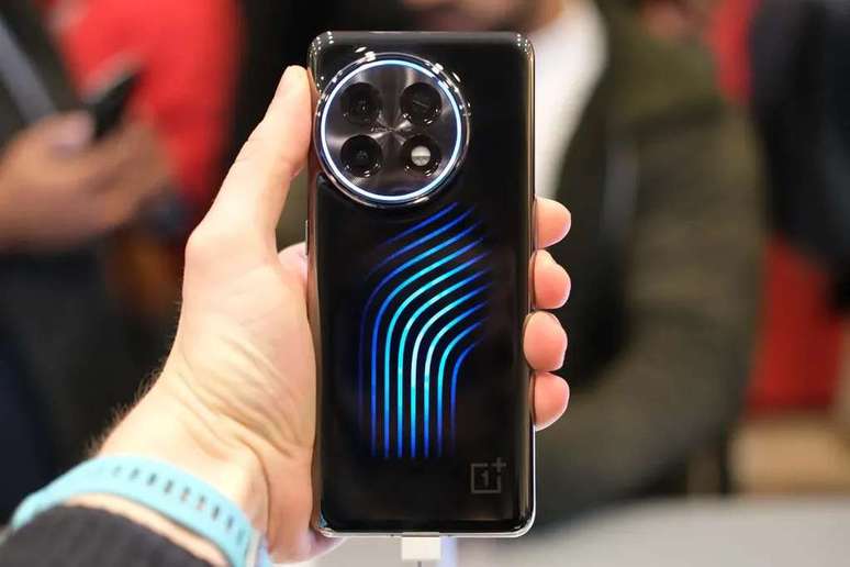 The OnePlus 11 Concept is the first mobile phone to feature an active liquid cooling system, called Active CryoFlux by the company (Image: Jon Porter/The Verge)