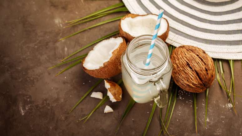 Does coconut water hydrate more?  Find out how to improve training
