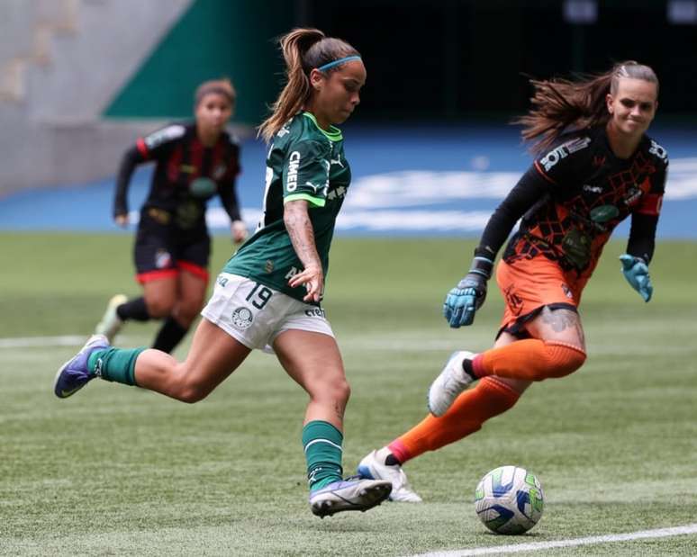 Letícia Ferreira celebra estreia com gol pelo Palmeiras: 'Sentimento é inexplicável'