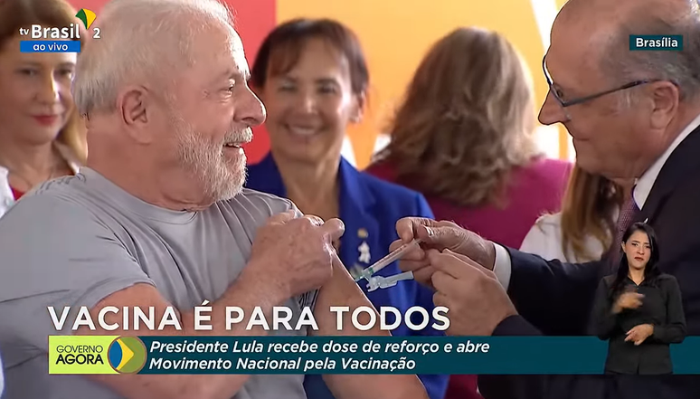 The federal government starts the bivalent vaccination against covid with Lula being immunized by Alckmin
