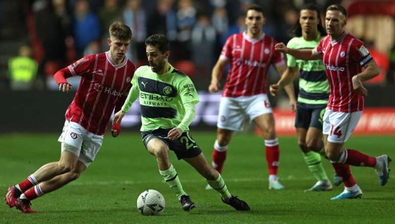 Manchester City venceu o Bristol City pela Copa da Inglaterra (Foto: ADRIAN DENNIS / AFP)