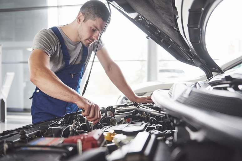 Carros de aplicativo exigem cuidados especiais de manutenção 