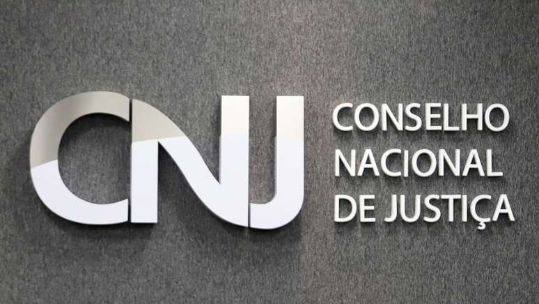 Resolução do CNJ desobriga juízes de informar sobre ida a eventos