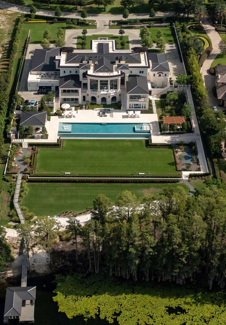 Property sold by businessman Flávio Augusto da Silva, USA Property sold by businessman Flávio Augusto da Silva, USA