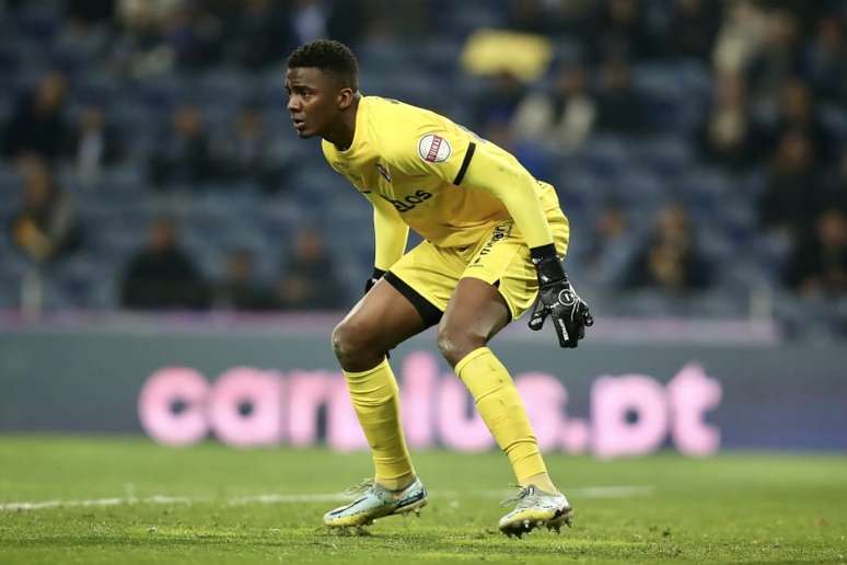 Goleiro brilha no futebol português (Divulgação/Gil Vicente)