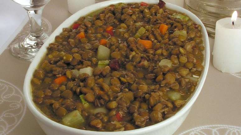 Lentilha refogada com legumes