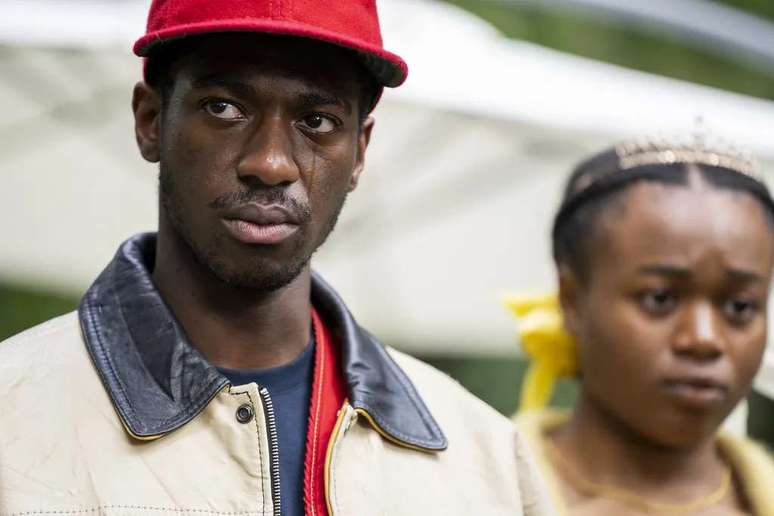 The series questions the topic of racism (Image: Disclosure / Netflix) The series questions the topic of racism (Image: Disclosure / Netflix)