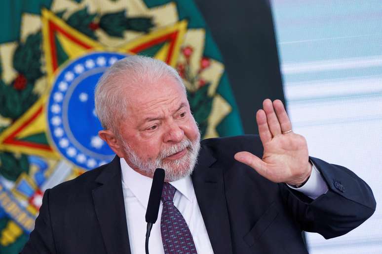 Relembre os casos que motivaram Lula a dar bronca nas 'genialidades' dos seus ministros