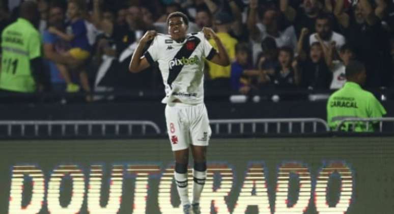 Andrey tem chances de enfrentar o Flamengo no domingo (Daniel RAMALHO/CRVG)
