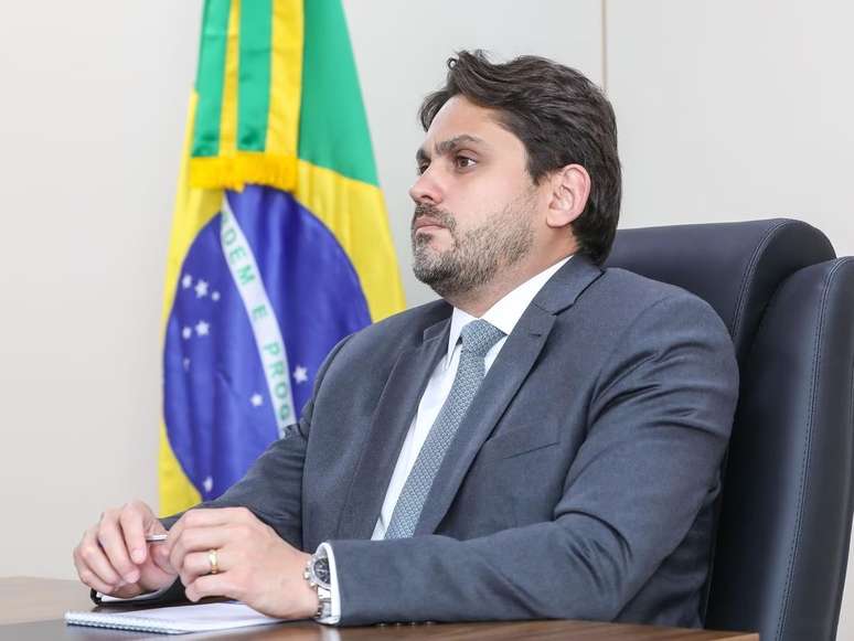 Instituto Não Aceito Corrupção pede afastamento de Juscelino Filho; congressistas também pressionam