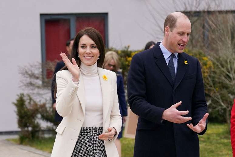 William e Kate Middleton se atacam com objetos durante discussões, revela expert na realeza