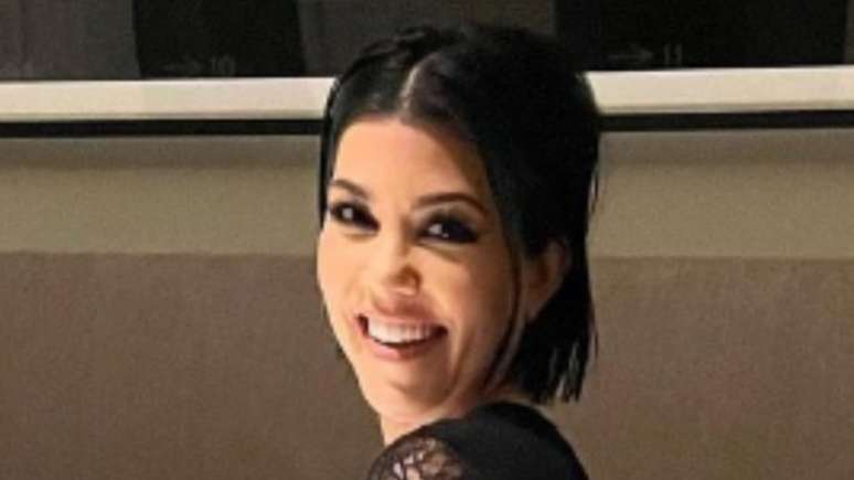 Kourtney Kardashian Denies Pregnant Rumors