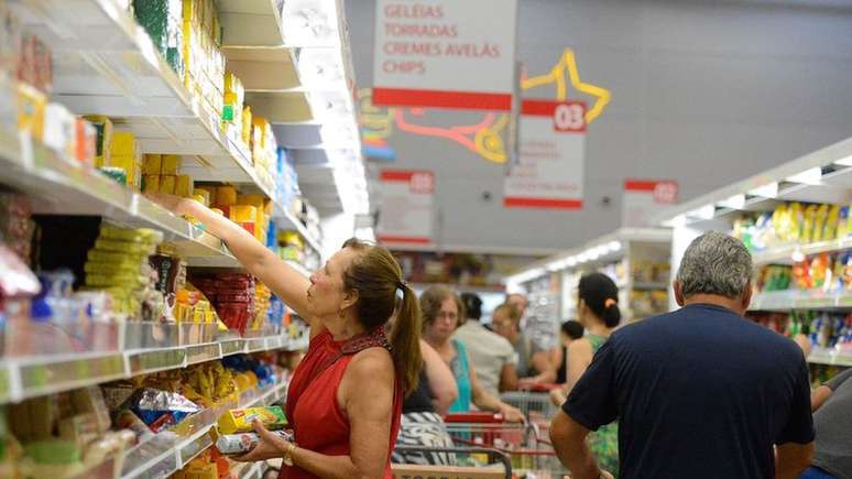 Subsidiados no Brasil, estudo aponta que ultraprocessados causam 57 mil mortes no pa&iacute;s