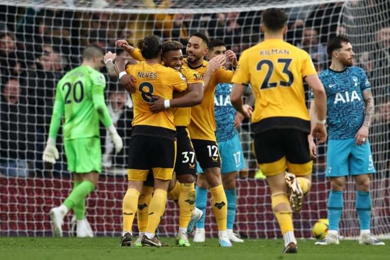 Wolverhampton x Tottenham - Record Jogos em Direto