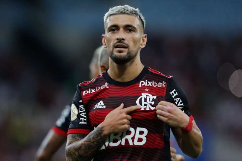 Pai batiza filho com nome de Arrascaeta: Ainda era para ter Flamengo no fim