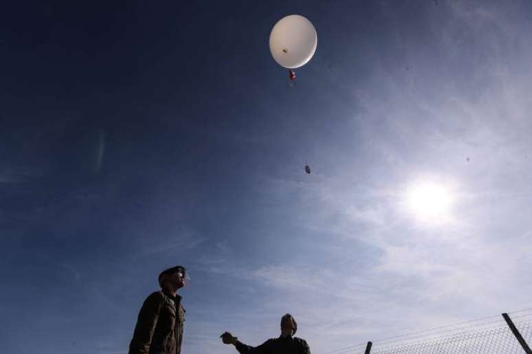 Lançamento de um balão meteorológico em SP; soltar balão sem permissão é crime