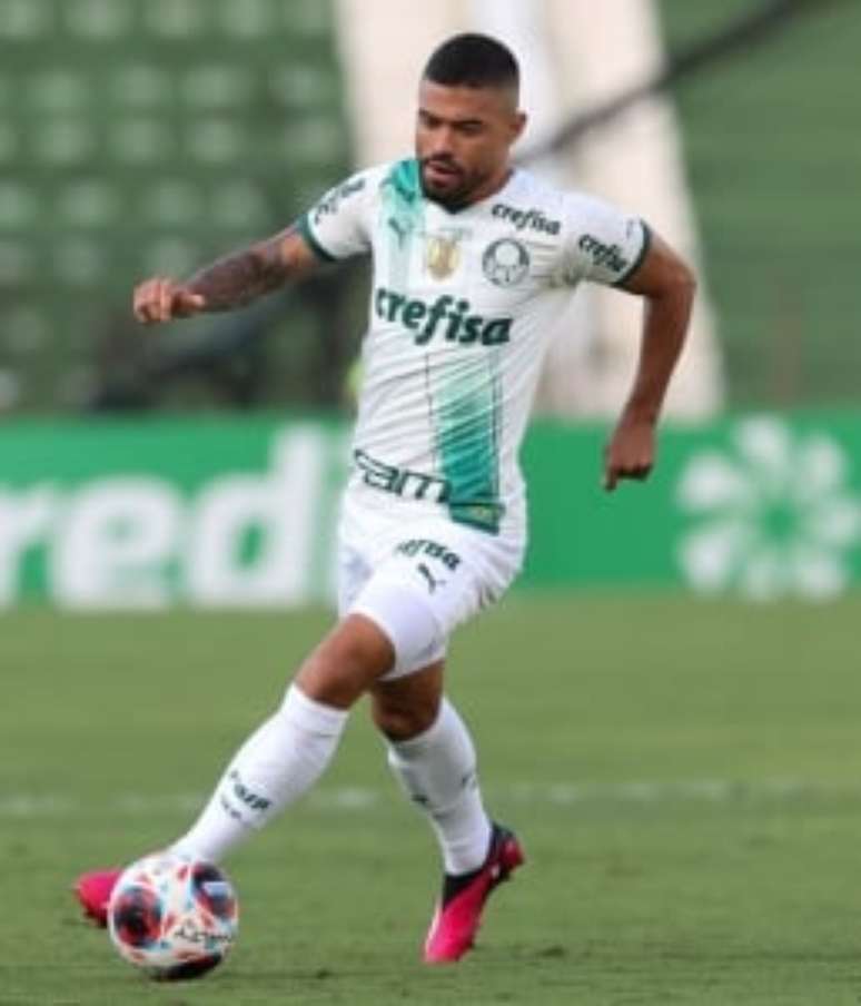 Bruno Tabata durante os minutos que atuou contra o Guarani (Foto: Cesar Greco/Palmeiras/by Canon)