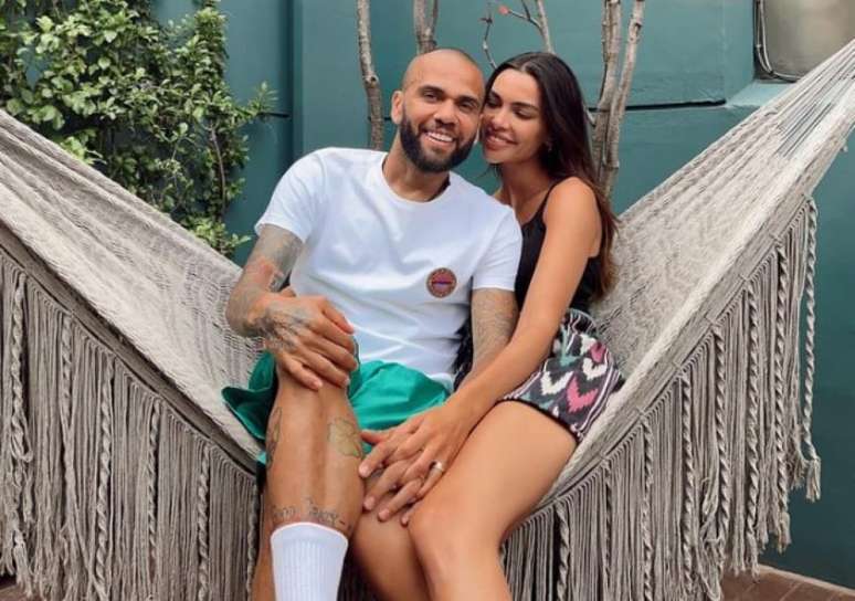 Daniel Alves e Joana Sanz são casados desde 2017 (Foto: Reprodução/Instagram)