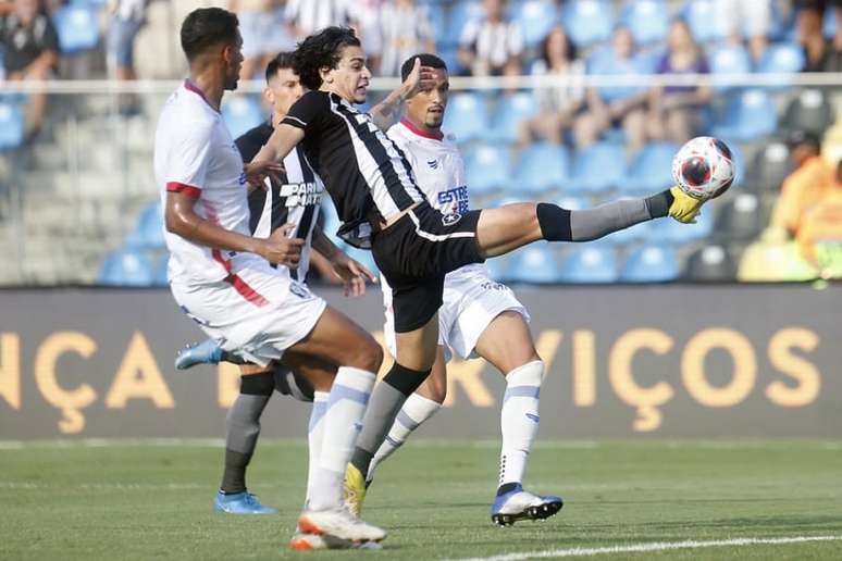 Matheus Nascimento é destaque em vitória do Glorioso (Vítor Silva/Botafogo)