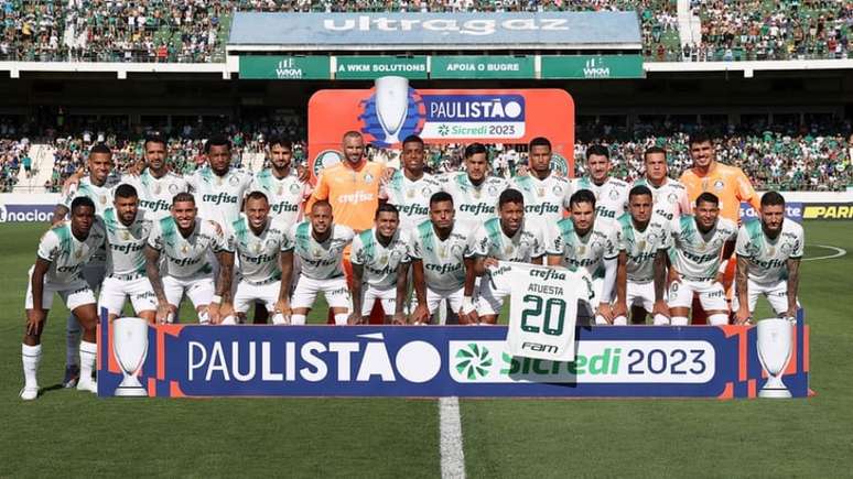 Elenco do Palmeiras fez homenagem a Atuesta antes do jogo contra o Bugre (Foto: Cesar Greco/Palmeiras)